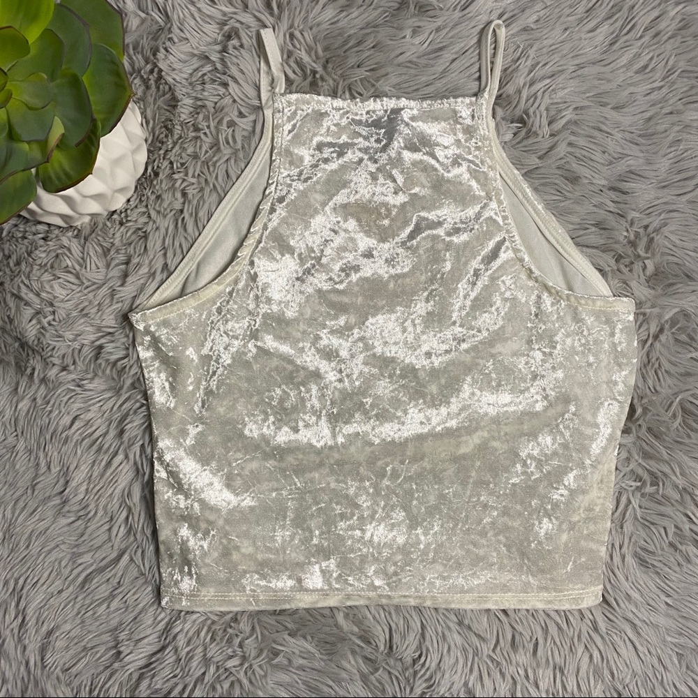 Forever 21 Crushed Velvet Cropped Cami🌟 - Picture 5 of 10